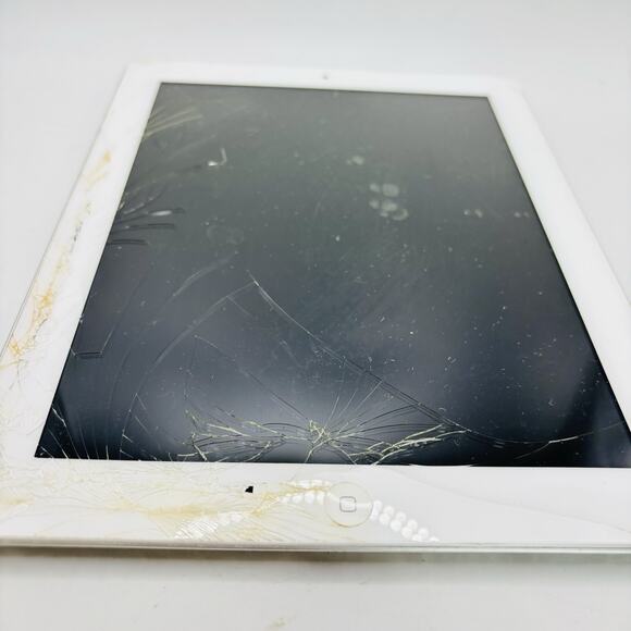 Used Apple iPad A1416 16GB - White - Damaged Screen. - Picture 15 of 15